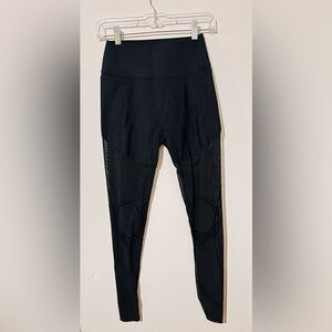 Fanka Black Geometric Ankle Mesh  Leggings Small High Rise Elastic Waist